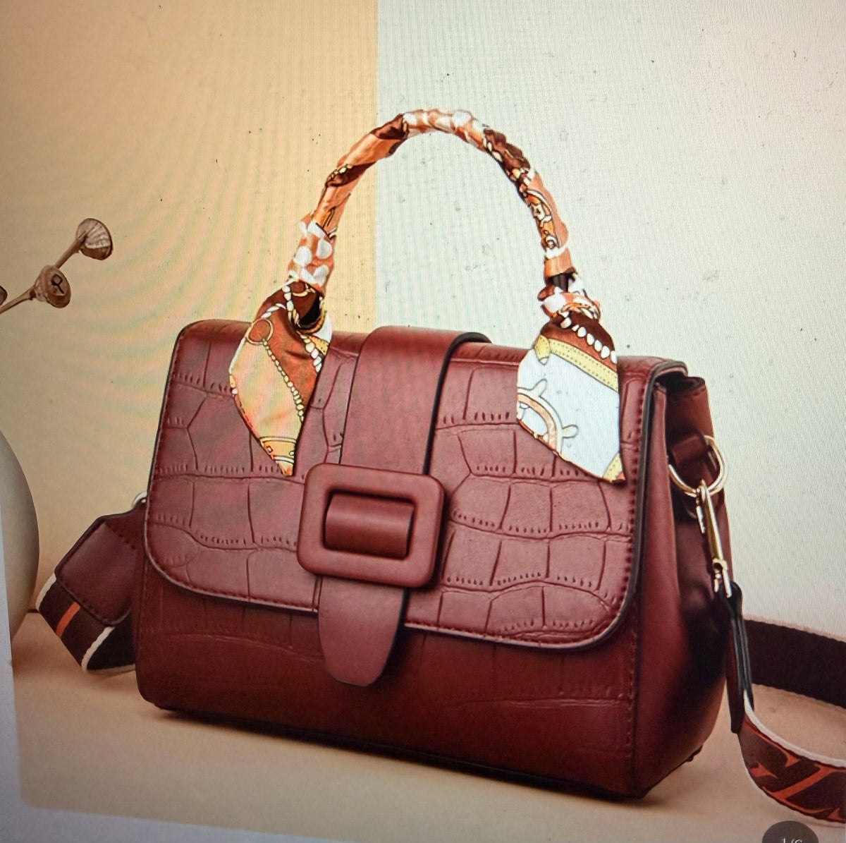 Sac à main rétro effet croco – Élégance Chic
